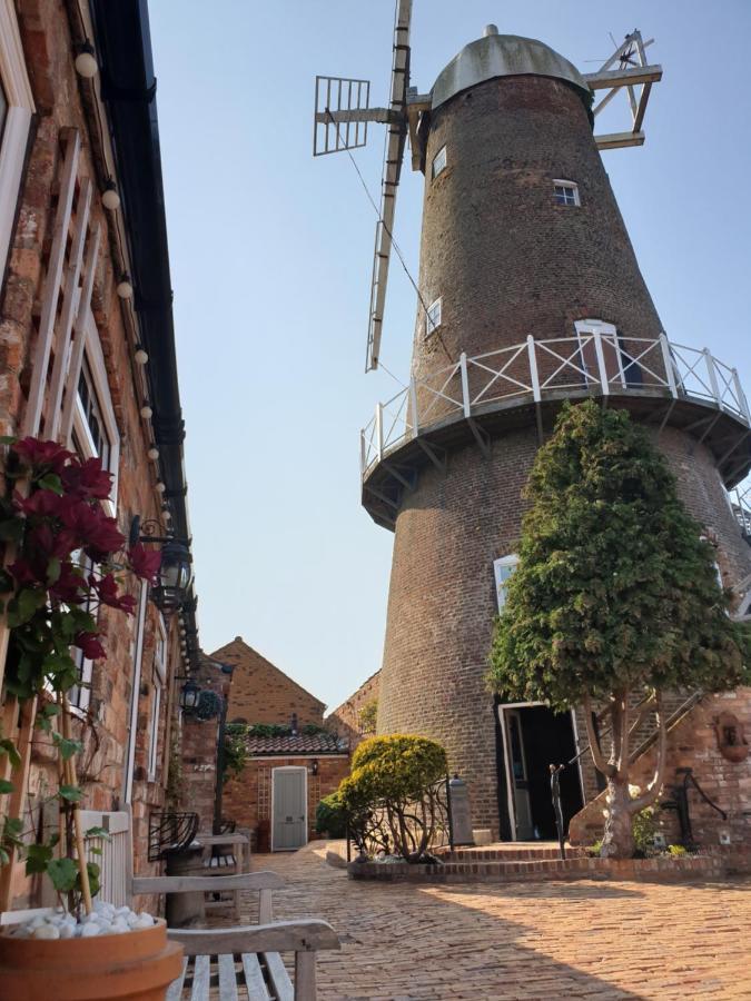 Hotel The Windmill à Scarborough Extérieur photo